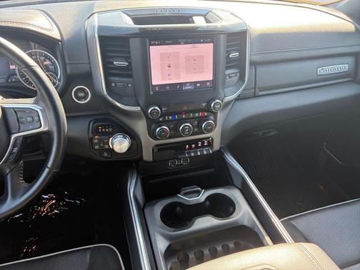 Delmonico Red Pearlcoat 2022 RAM 1500 Laramie