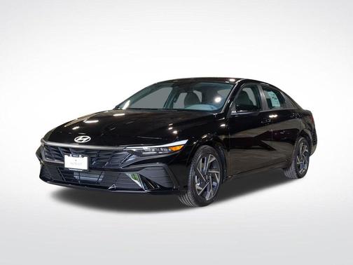 2025 Hyundai ELANTRA Sport