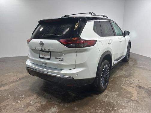 2025 Nissan Rogue Platinum