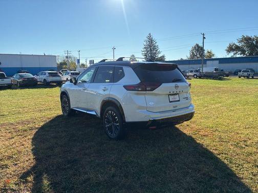 2025 Nissan Rogue Platinum