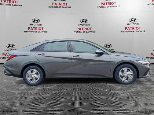 Amazon Gray 2026 Hyundai ELANTRA SE