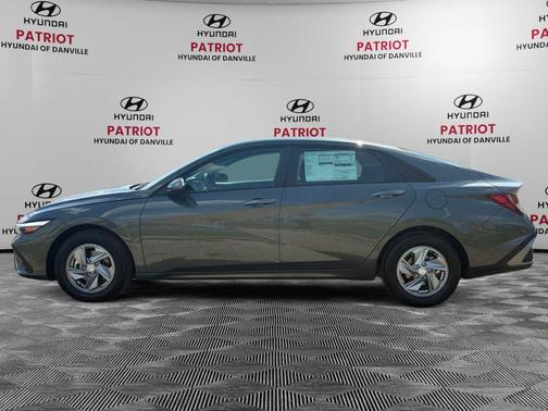 Amazon Gray 2026 Hyundai ELANTRA SE