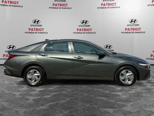 Amazon Gray 2026 Hyundai ELANTRA SE