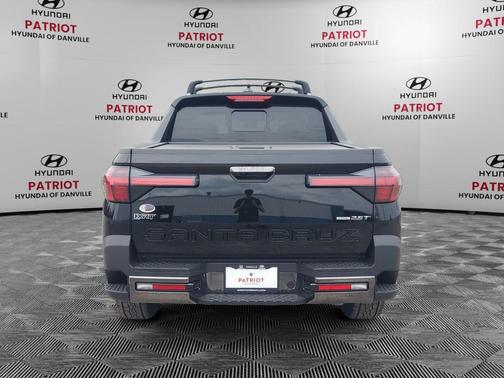 Phantom Black 2026 Hyundai SANTA CRUZ XRT
