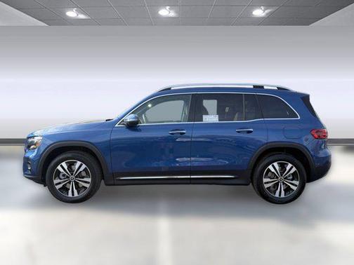 Starling Blue Metallic 2026 Mercedes-Benz GLB 250 4MATIC