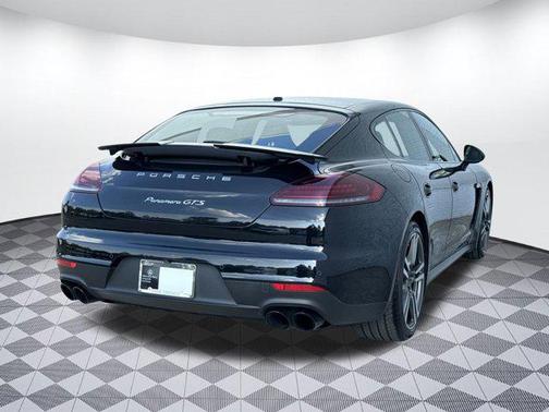 2016 Porsche Panamera GTS