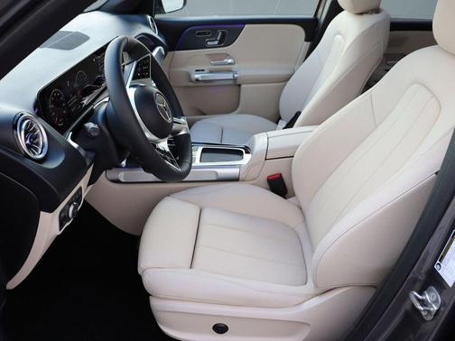 Mountain Grey Metallic 2025 Mercedes-Benz GLB 250 Base