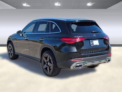 2026 Mercedes-Benz GLC 300 4MATIC