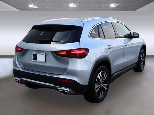 2025 Mercedes-Benz GLA 250 4MATIC