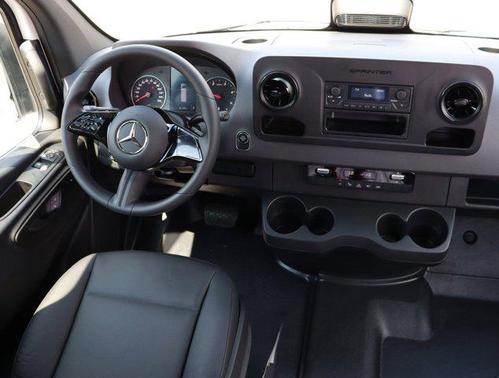 2025 Mercedes-Benz Sprinter 2500 High Roof