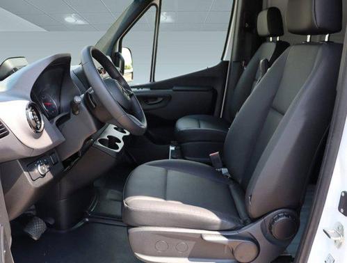 2025 Mercedes-Benz Sprinter 2500 High Roof
