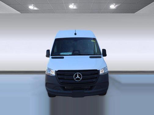 2025 Mercedes-Benz Sprinter 2500 High Roof