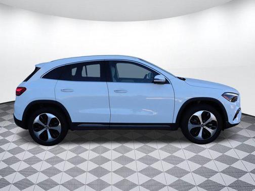 2025 Mercedes-Benz GLA 250 Base