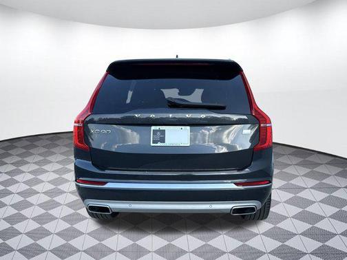 2021 Volvo XC90 Recharge Plug-In Hybrid T8 Inscription Expression 7 Passenger
