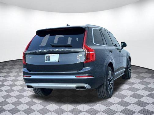 2021 Volvo XC90 Recharge Plug-In Hybrid T8 Inscription Expression 7 Passenger