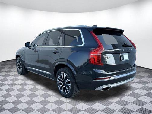 2021 Volvo XC90 Recharge Plug-In Hybrid T8 Inscription Expression 7 Passenger