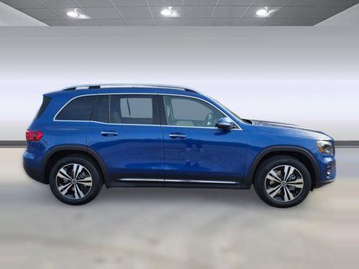 Starling Blue Metallic 2026 Mercedes-Benz GLB 250 4MATIC