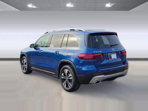 Starling Blue Metallic 2026 Mercedes-Benz GLB 250 4MATIC