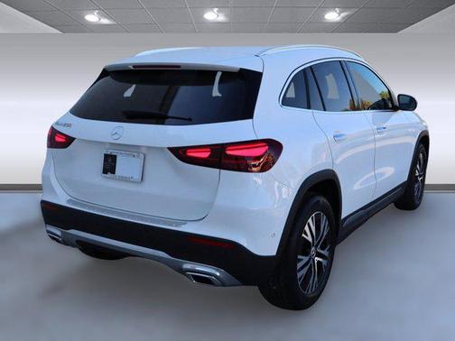 2025 Mercedes-Benz GLA 250 Base