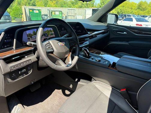2024 Cadillac Escalade Premium Luxury