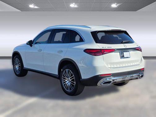 2026 Mercedes-Benz GLC 300 4MATIC