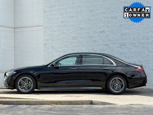 Black 2024 Mercedes-Benz S-Class 4MATIC