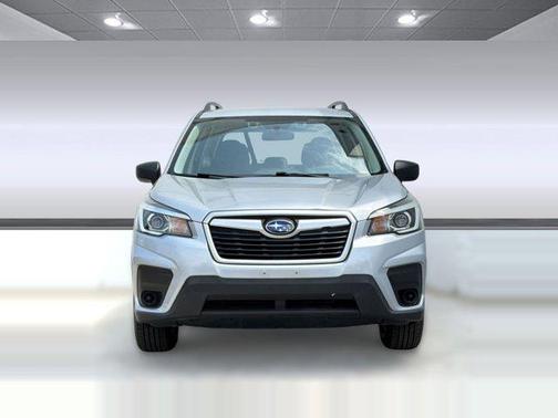 Ice Silver Metallic 2019 Subaru Forester Base