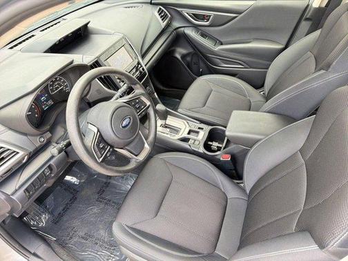 Ice Silver Metallic 2019 Subaru Forester Base