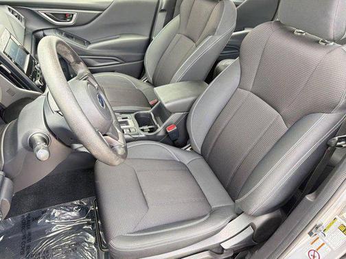 Ice Silver Metallic 2019 Subaru Forester Base