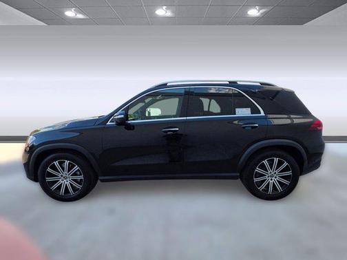 Obsidian Black Metallic 2026 Mercedes-Benz GLE 350 4MATIC