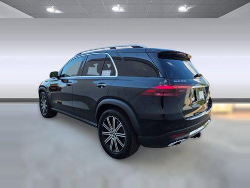 Obsidian Black Metallic 2026 Mercedes-Benz GLE 350 4MATIC