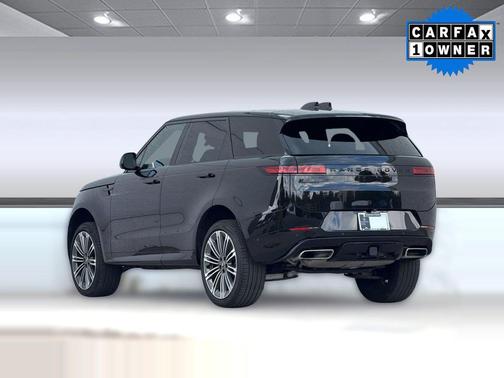 Santorini Black Metallic 2024 Land Rover Range Rover Sport SE