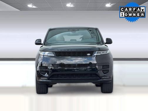 Santorini Black Metallic 2024 Land Rover Range Rover Sport SE