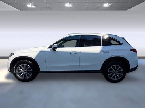 2026 Mercedes-Benz GLC 300 Base