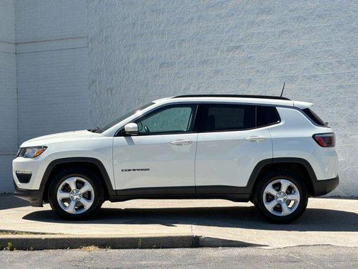 White Clearcoat 2018 Jeep Compass Latitude