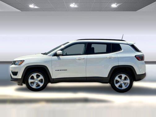 White Clearcoat 2018 Jeep Compass Latitude