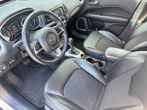 White Clearcoat 2018 Jeep Compass Latitude
