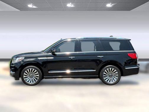 Black Velvet 2018 Lincoln Navigator Reserve