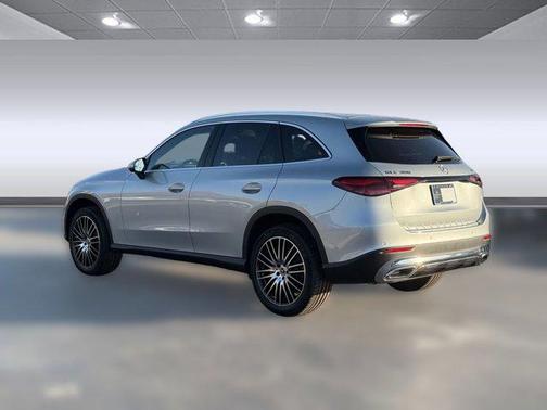 2026 Mercedes-Benz GLC 300 4MATIC