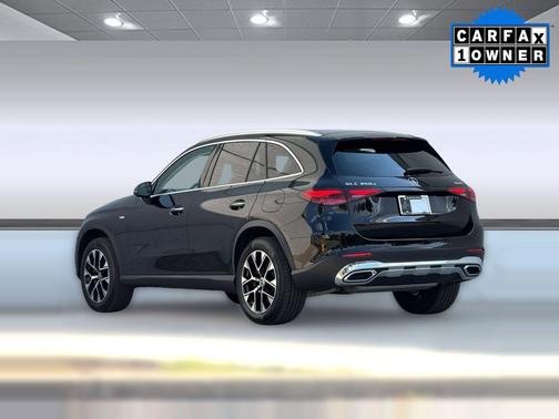 Black 2025 Mercedes-Benz GLC 350e Base