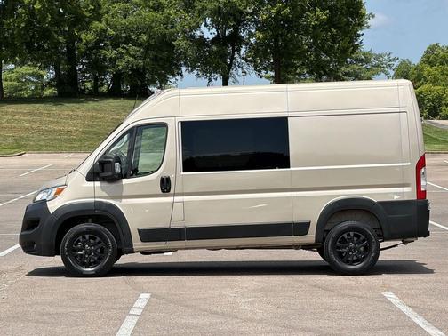 Sandstone Pearlcoat 2023 RAM ProMaster 1500 Base
