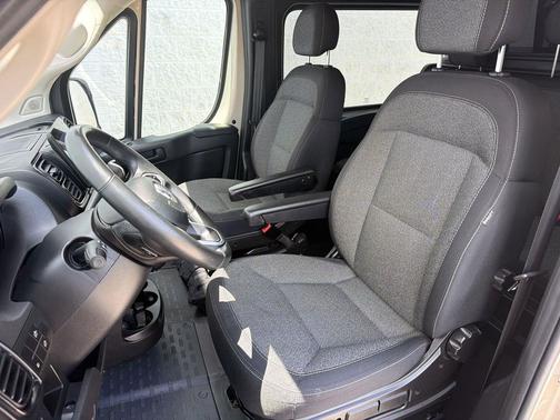 Sandstone Pearlcoat 2023 RAM ProMaster 1500 Base