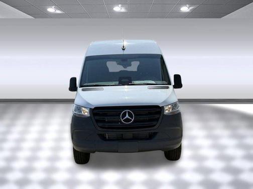 2025 Mercedes-Benz Sprinter 2500 High Roof