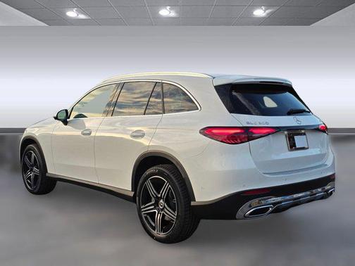 2026 Mercedes-Benz GLC 300 4MATIC