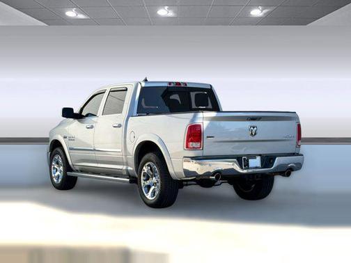 Bright Silver Metallic Clearcoat 2015 RAM 1500 Laramie