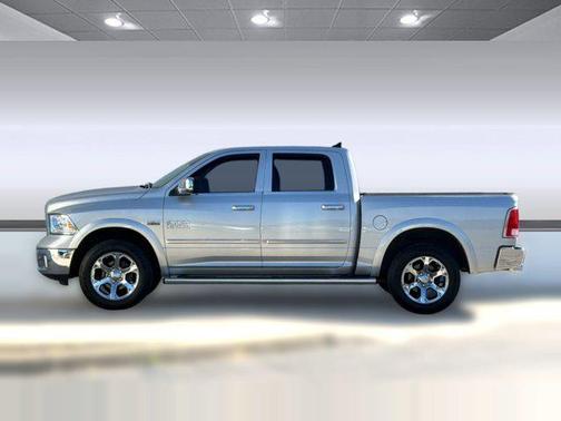 Bright Silver Metallic Clearcoat 2015 RAM 1500 Laramie