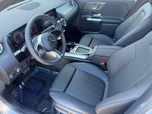 Cirrus Silver Metallic 2026 Mercedes-Benz GLA 250 Base