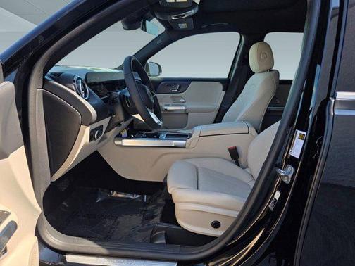 2026 Mercedes-Benz GLB 250 4MATIC