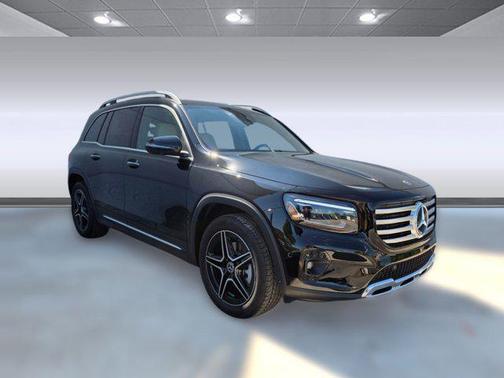Night Black 2026 Mercedes-Benz GLB 250 4MATIC
