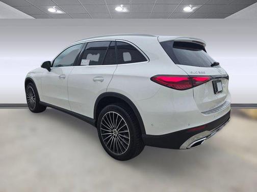 2026 Mercedes-Benz GLC 300 4MATIC